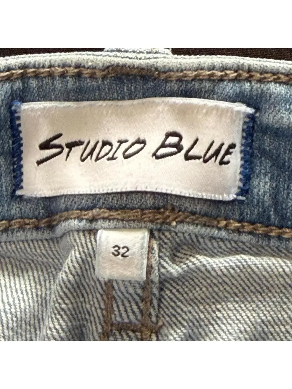 Studio Blue Distressed Boyfriend Jeans Size 32